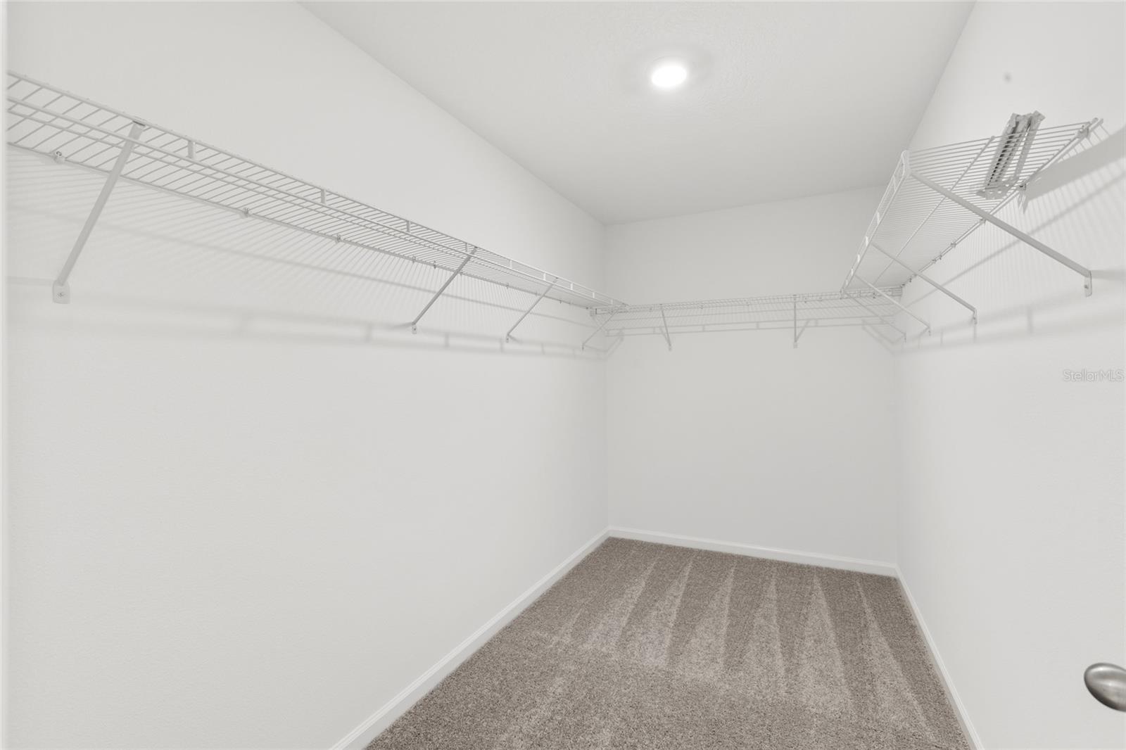 Image 11 of 30 For 358 Cadberry Place