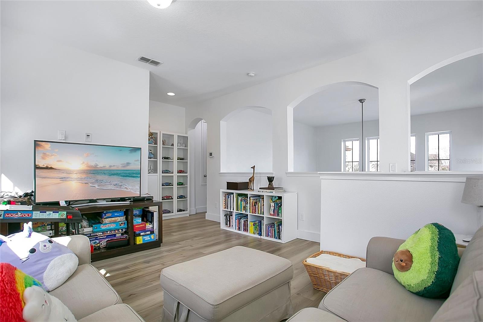 Image 19 of 46 For 13795 Eliot Avenue