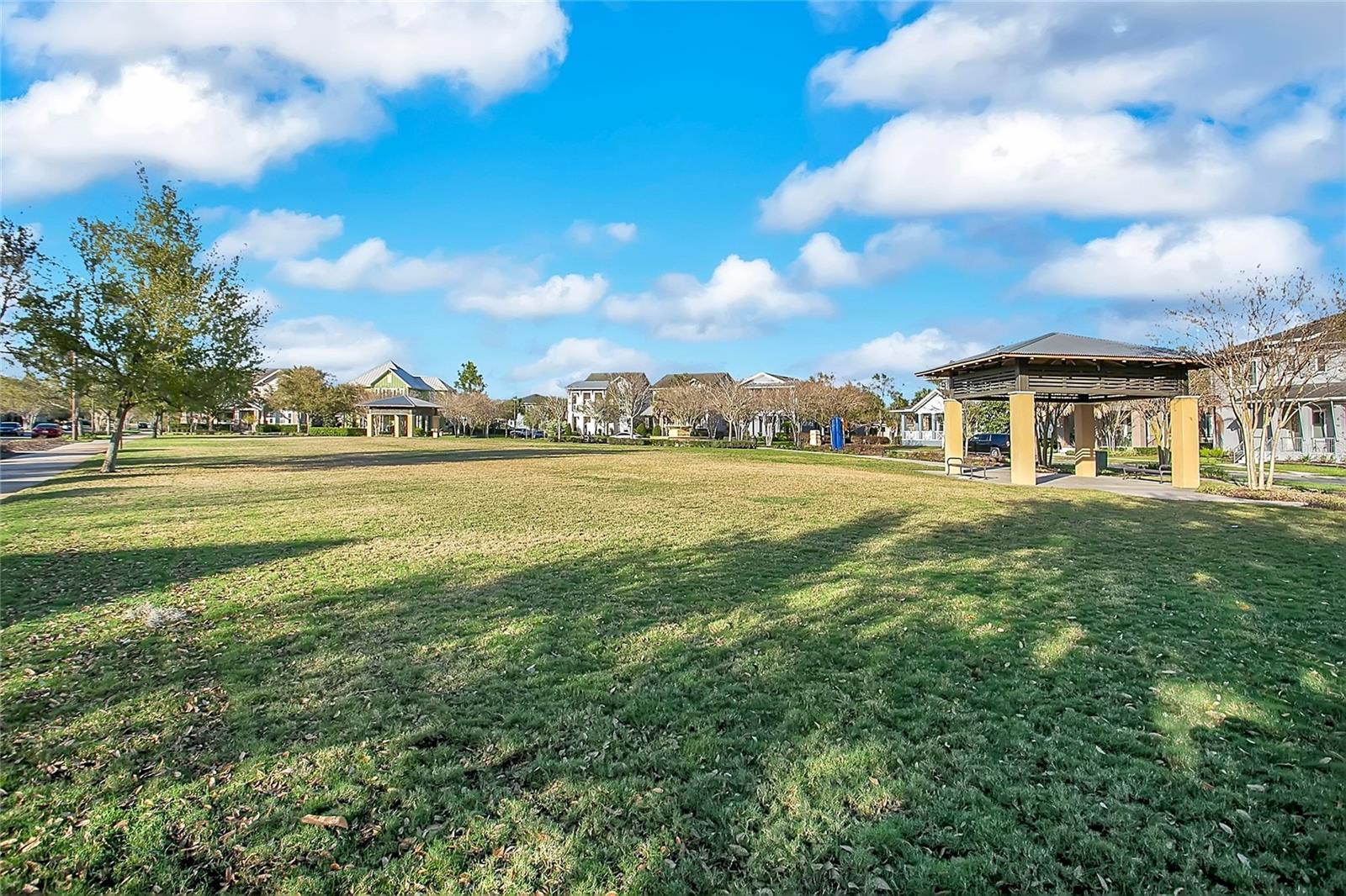 Image 28 of 46 For 13795 Eliot Avenue