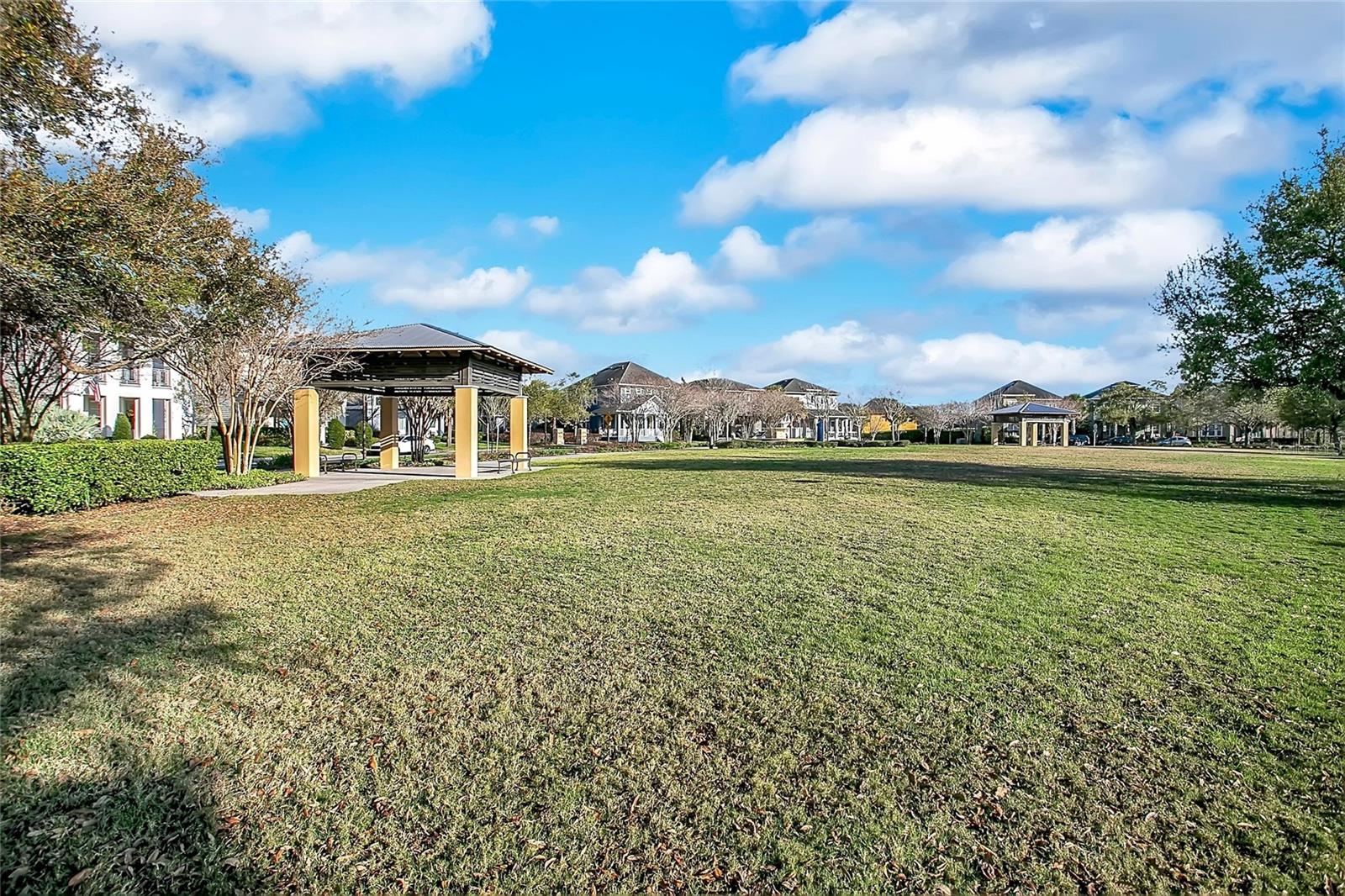 Image 29 of 46 For 13795 Eliot Avenue