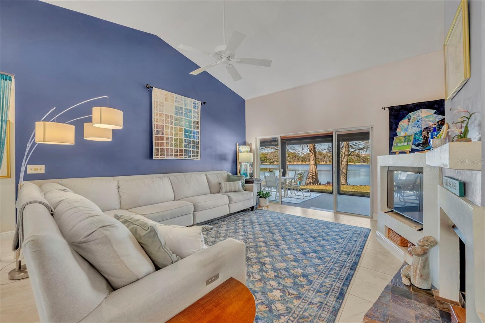 Image 13 of 32 For 703 Meredith Street