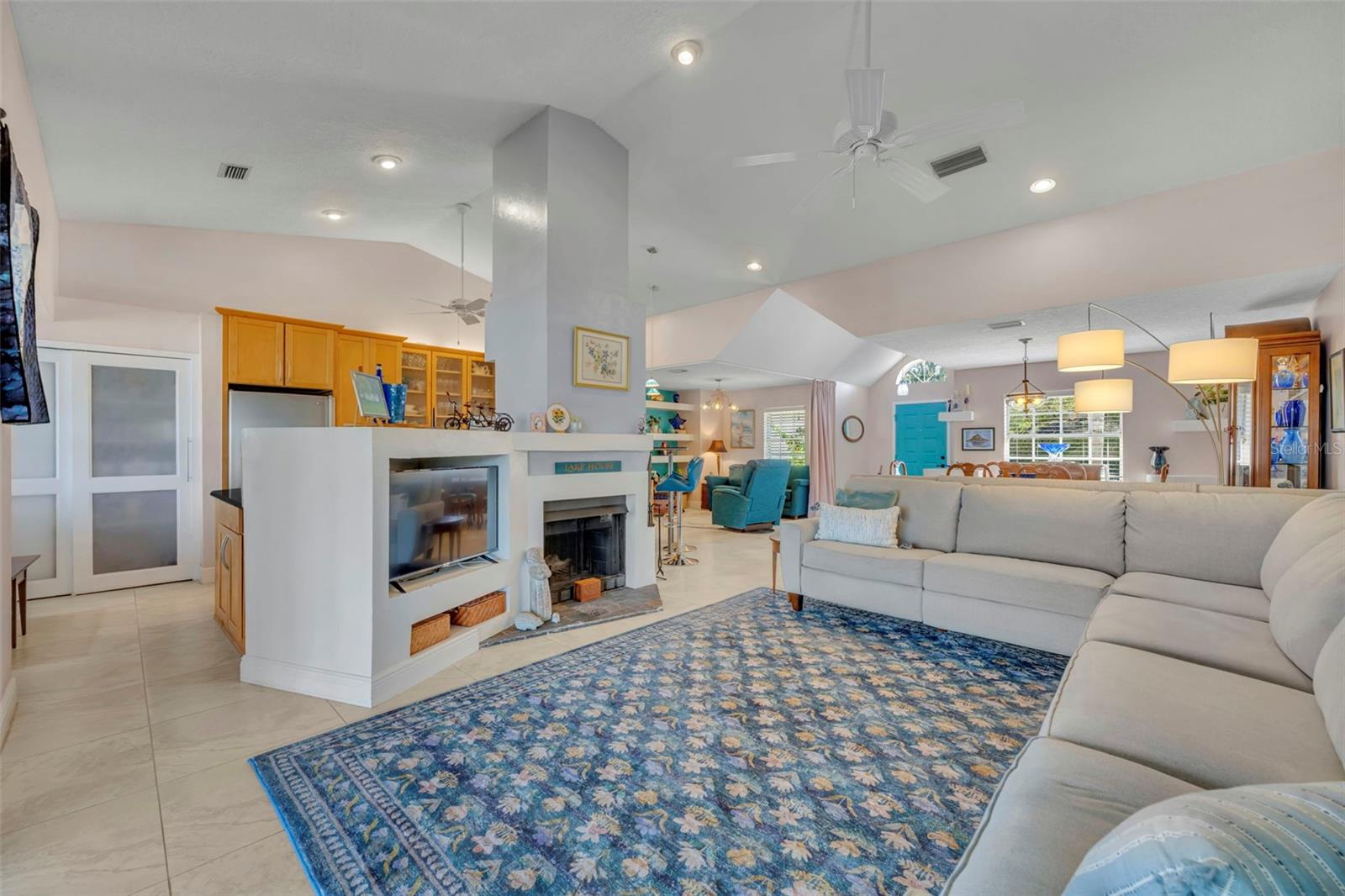 Image 14 of 32 For 703 Meredith Street