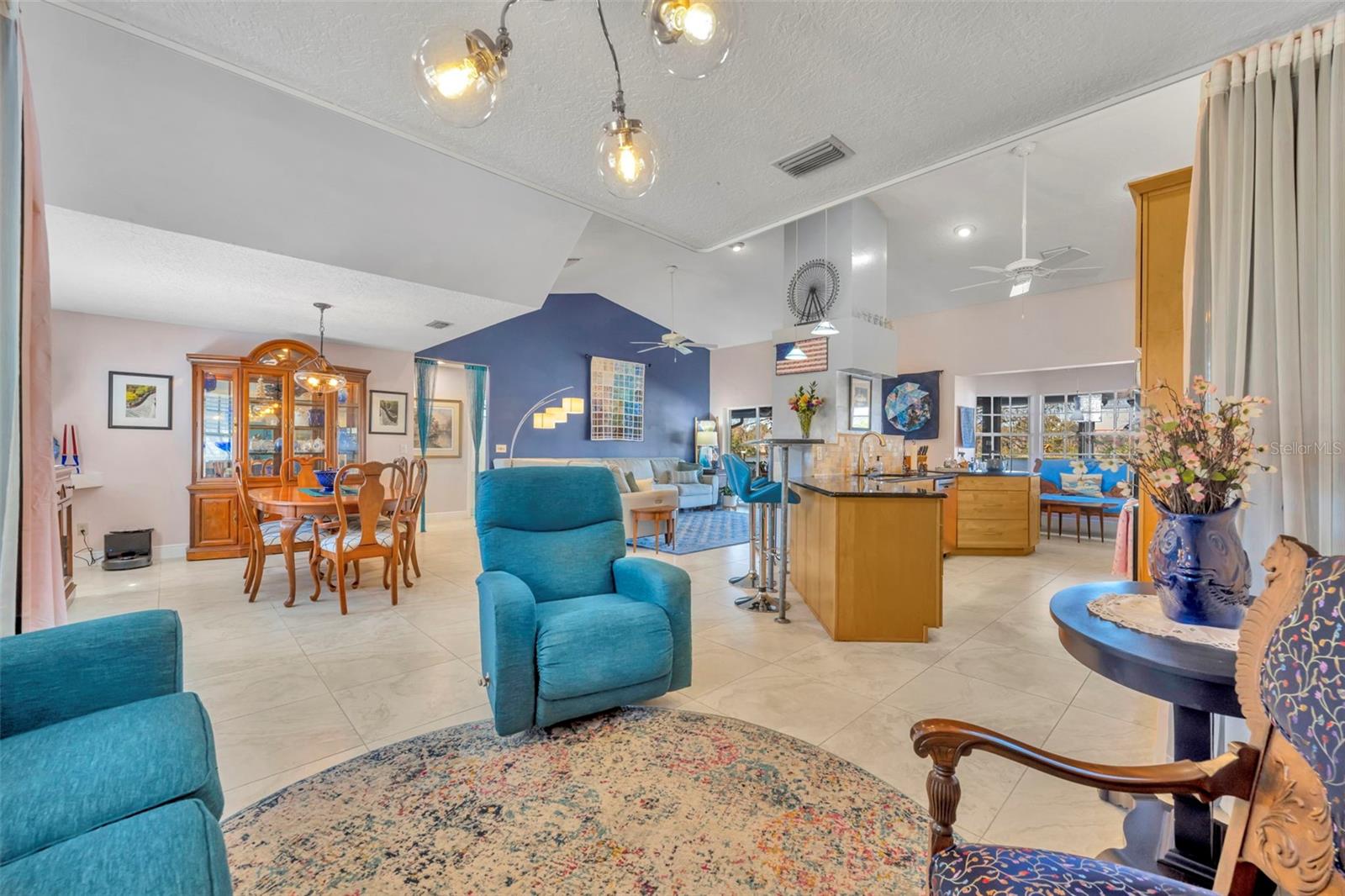 Image 9 of 32 For 703 Meredith Street