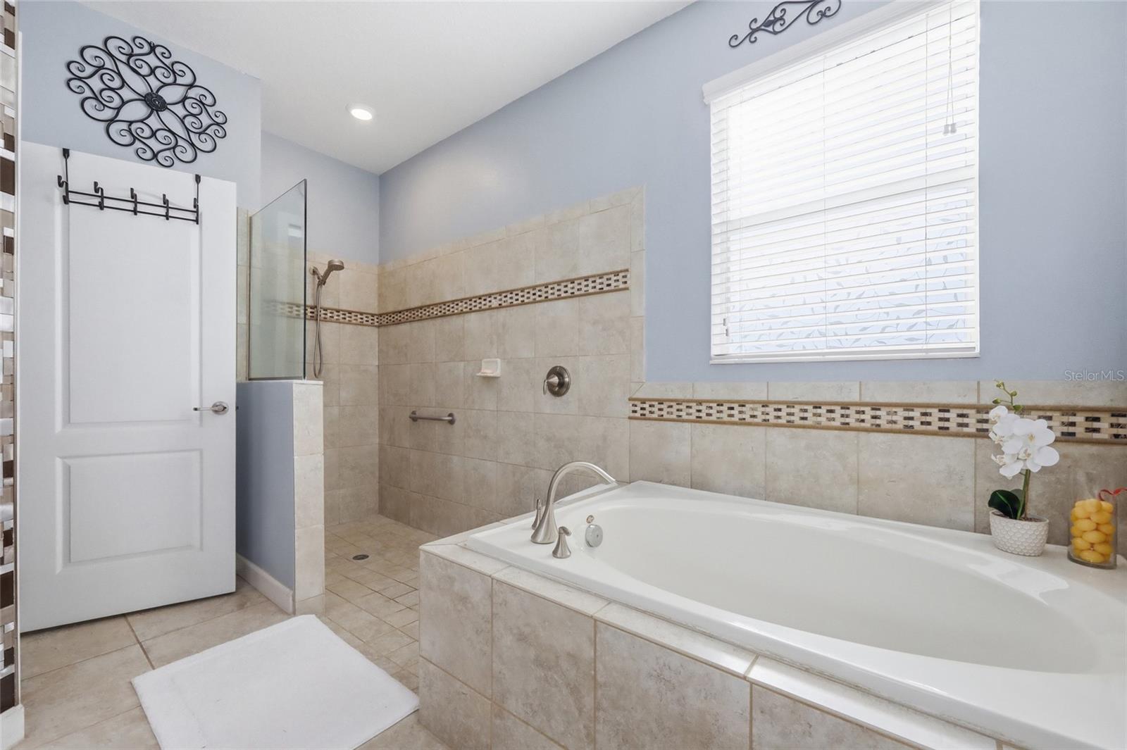 Image 12 of 32 For 4020 Carteret Drive