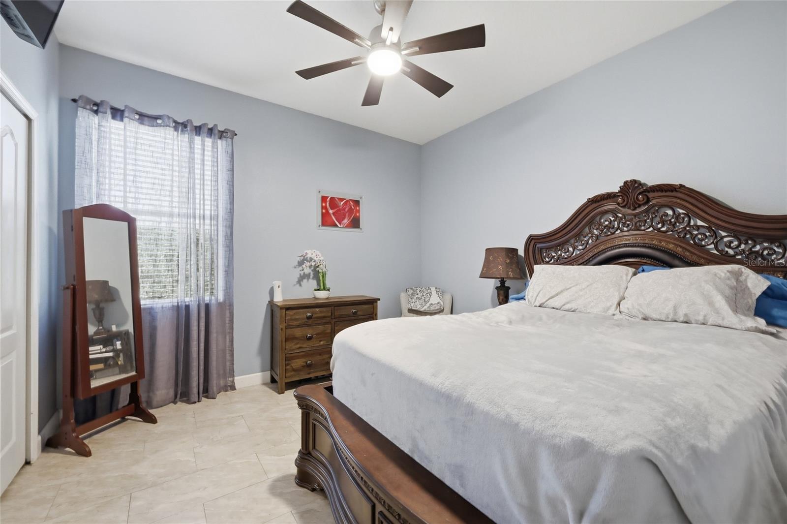 Image 17 of 32 For 4020 Carteret Drive