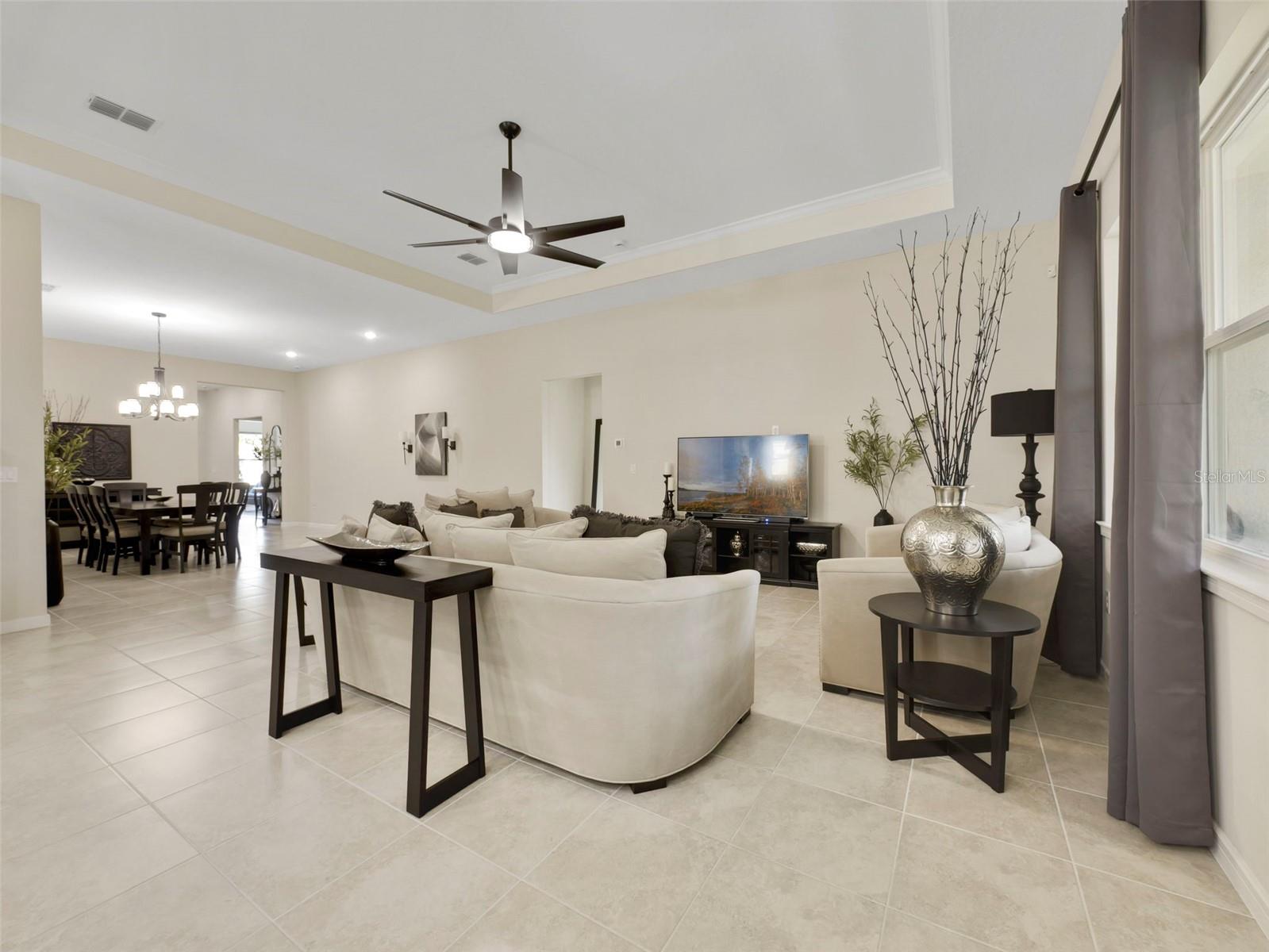 Image 11 of 27 For 906 Savannah Palms Boulevard