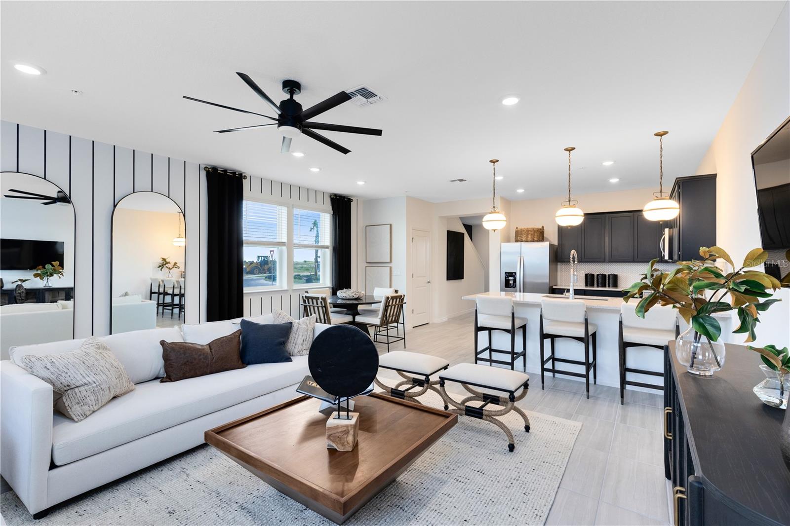 Image 12 of 35 For 10118 Hadley Street