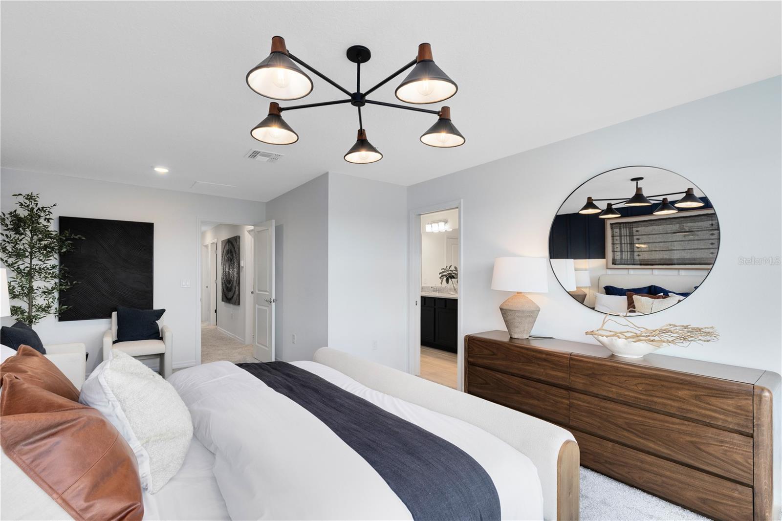 Image 21 of 35 For 10118 Hadley Street