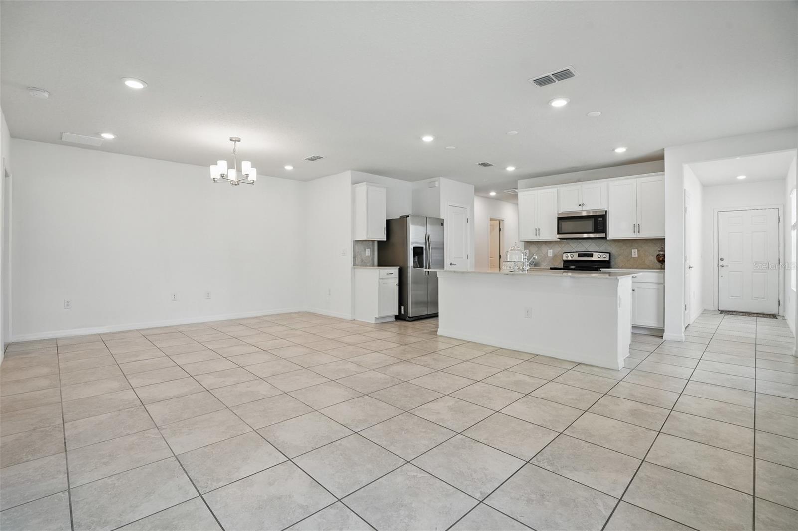 Image 20 of 69 For 5079 Royal Point Avenue