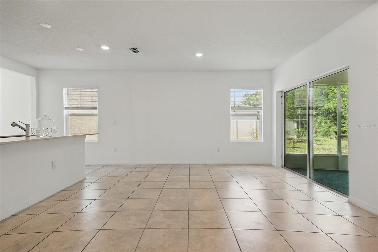 Image 24 of 69 For 5079 Royal Point Avenue