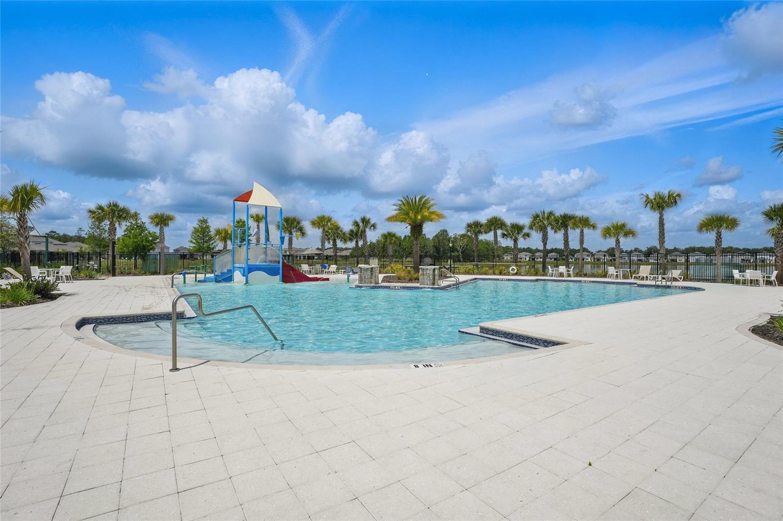 Image 49 of 69 For 5079 Royal Point Avenue