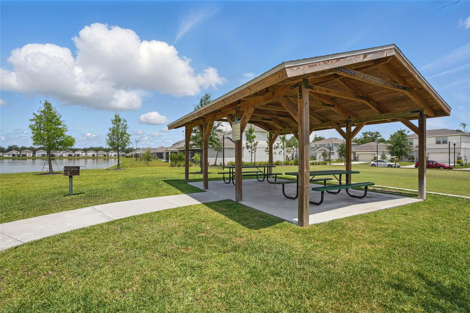 Image 54 of 69 For 5079 Royal Point Avenue