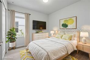 Image 7 of 69 For 5079 Royal Point Avenue