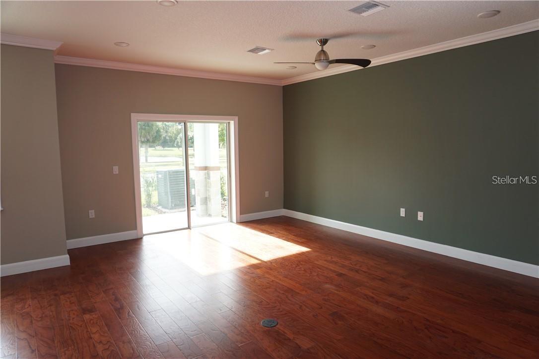 Image 21 of 31 For 1908 Greenbriar Terrace