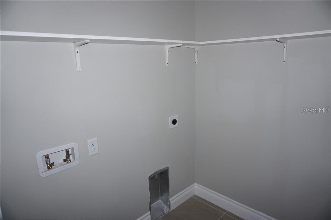 Image 22 of 31 For 1908 Greenbriar Terrace