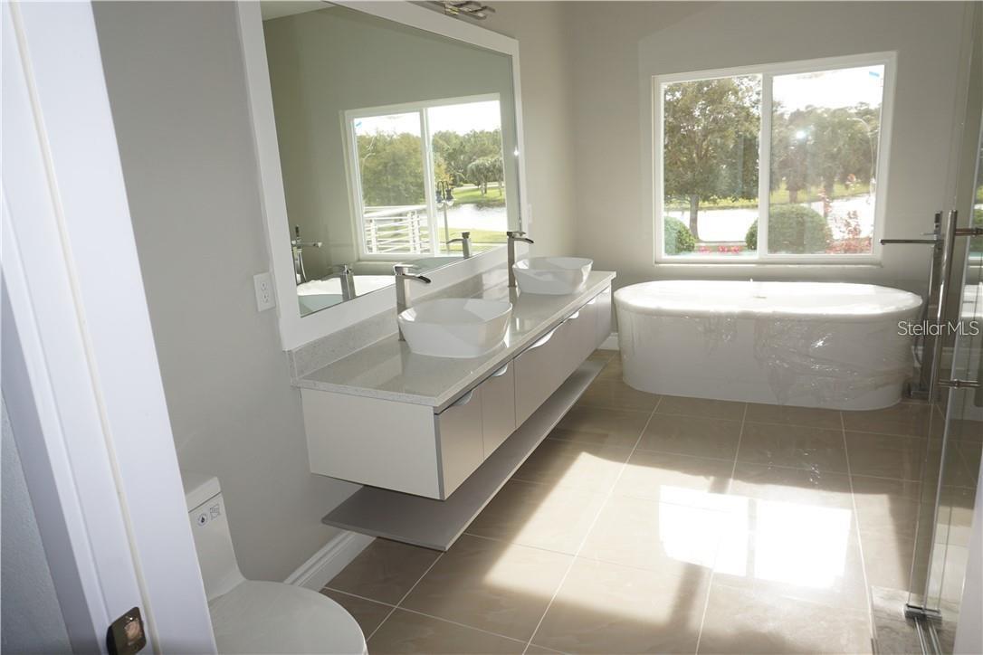 Image 3 of 31 For 1908 Greenbriar Terrace