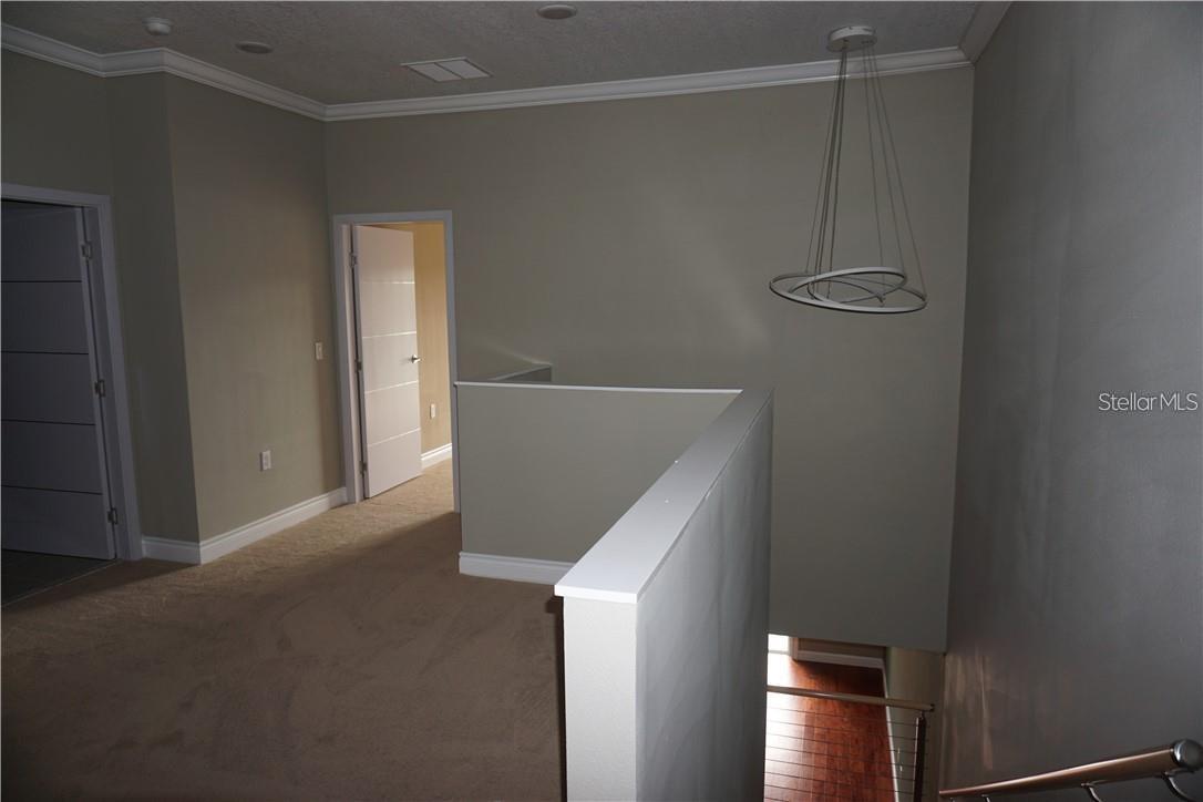 Image 7 of 31 For 1908 Greenbriar Terrace