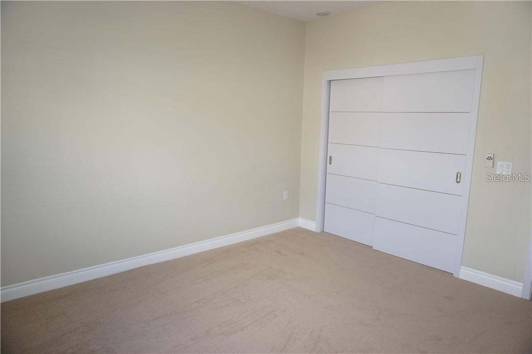 Image 8 of 31 For 1908 Greenbriar Terrace