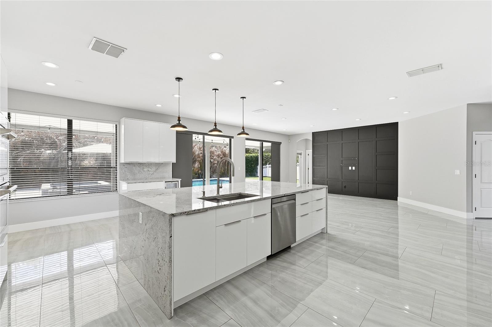 Image 14 of 49 For 3335 Red Ash Circle