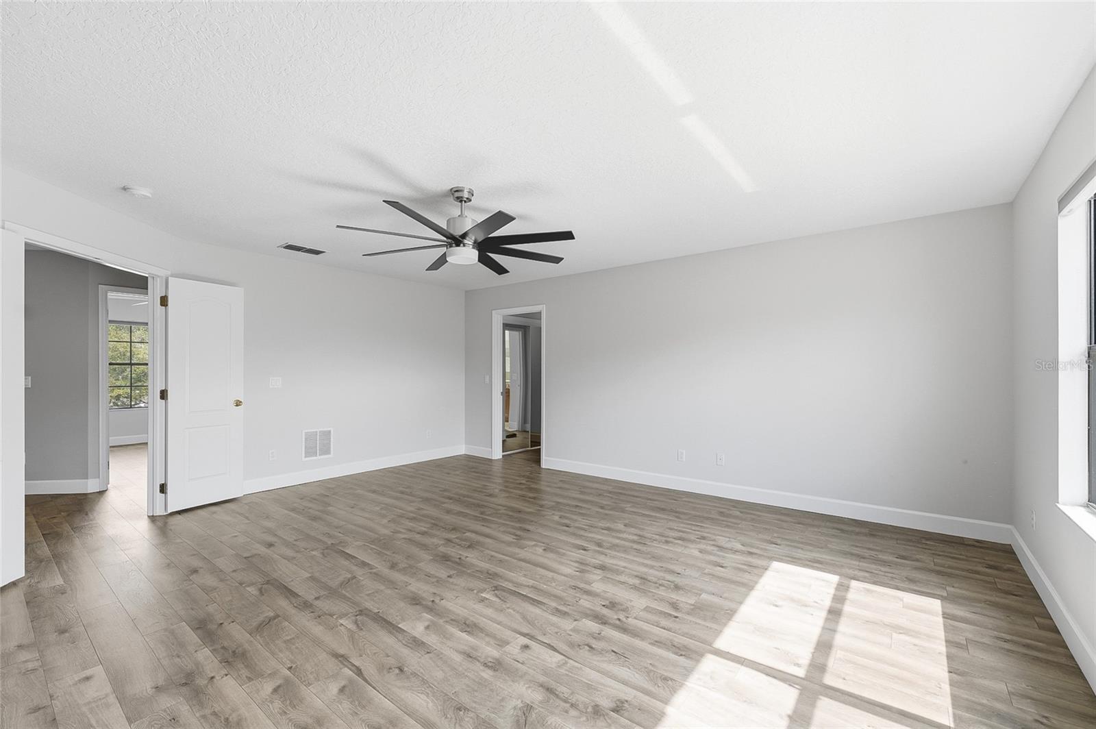 Image 23 of 49 For 3335 Red Ash Circle