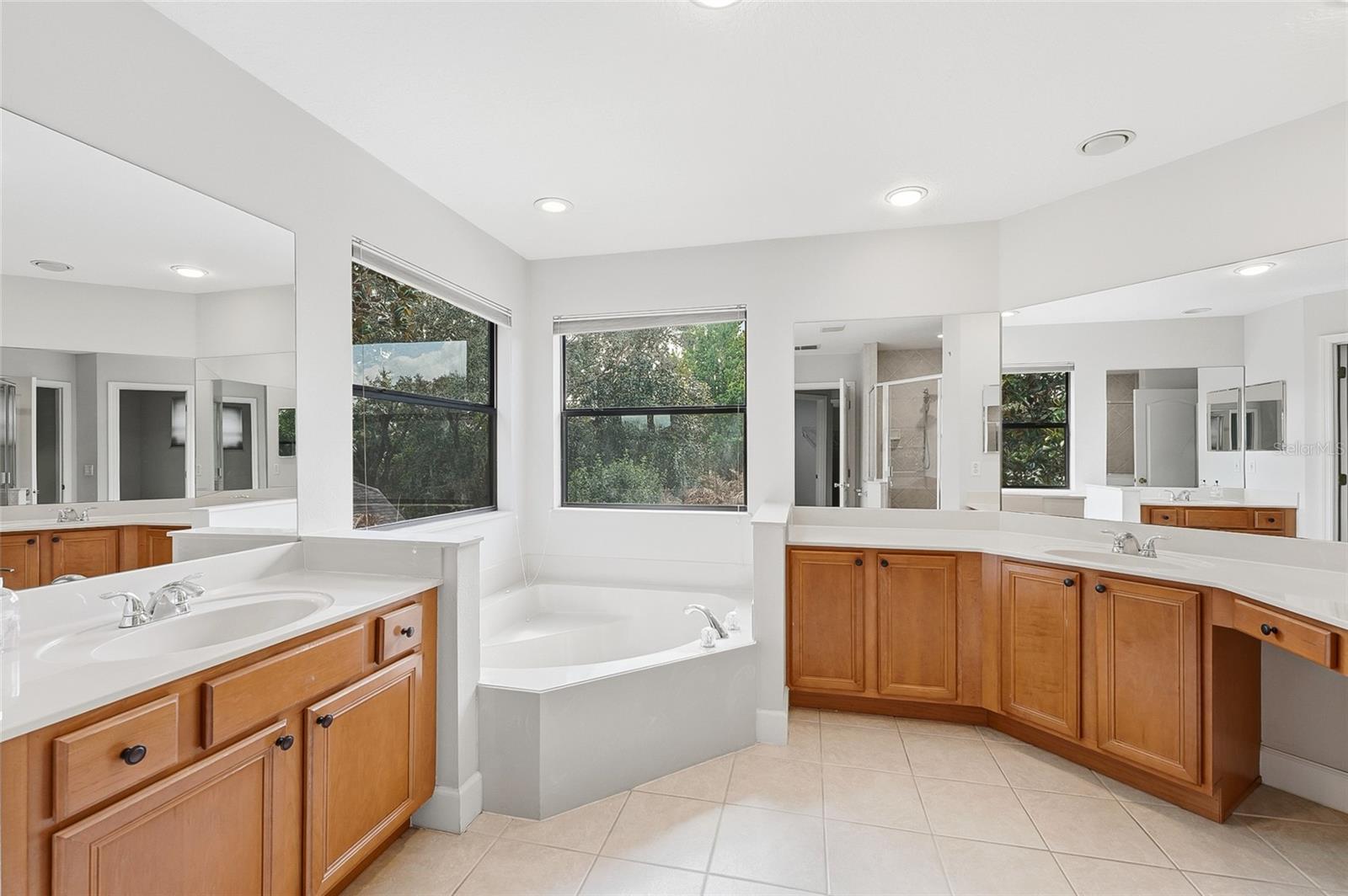 Image 24 of 49 For 3335 Red Ash Circle