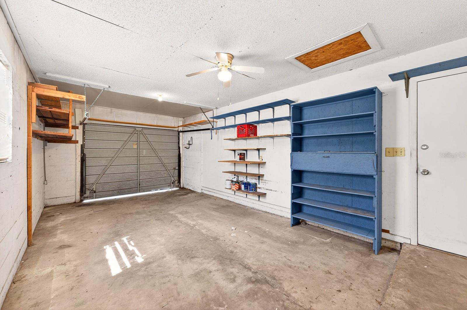 Image 21 of 25 For 2445 Bay Avenue