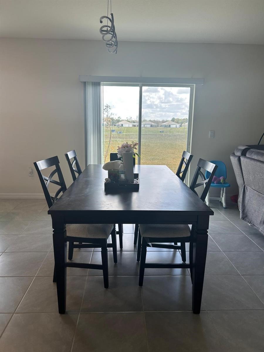 Image 10 of 33 For 3841 Royal Azalea Way