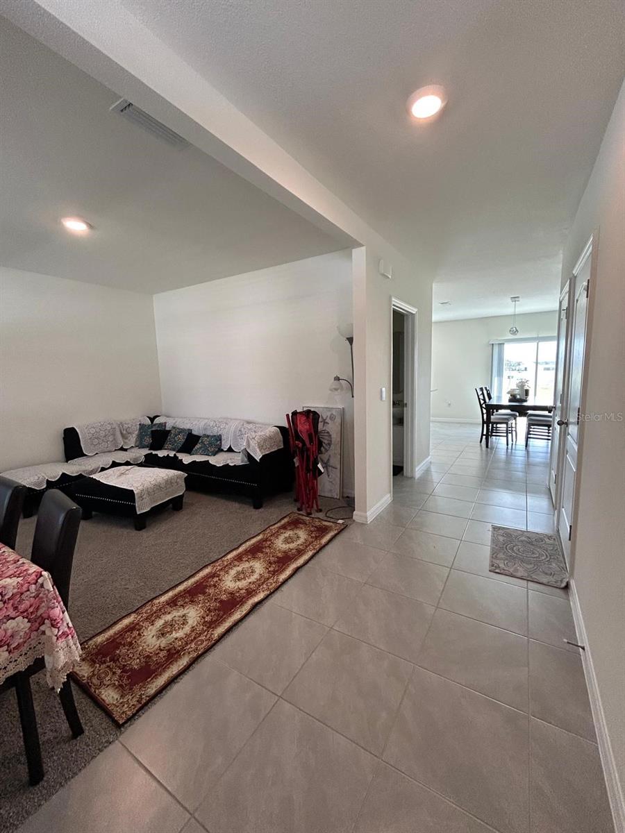 Image 12 of 33 For 3841 Royal Azalea Way