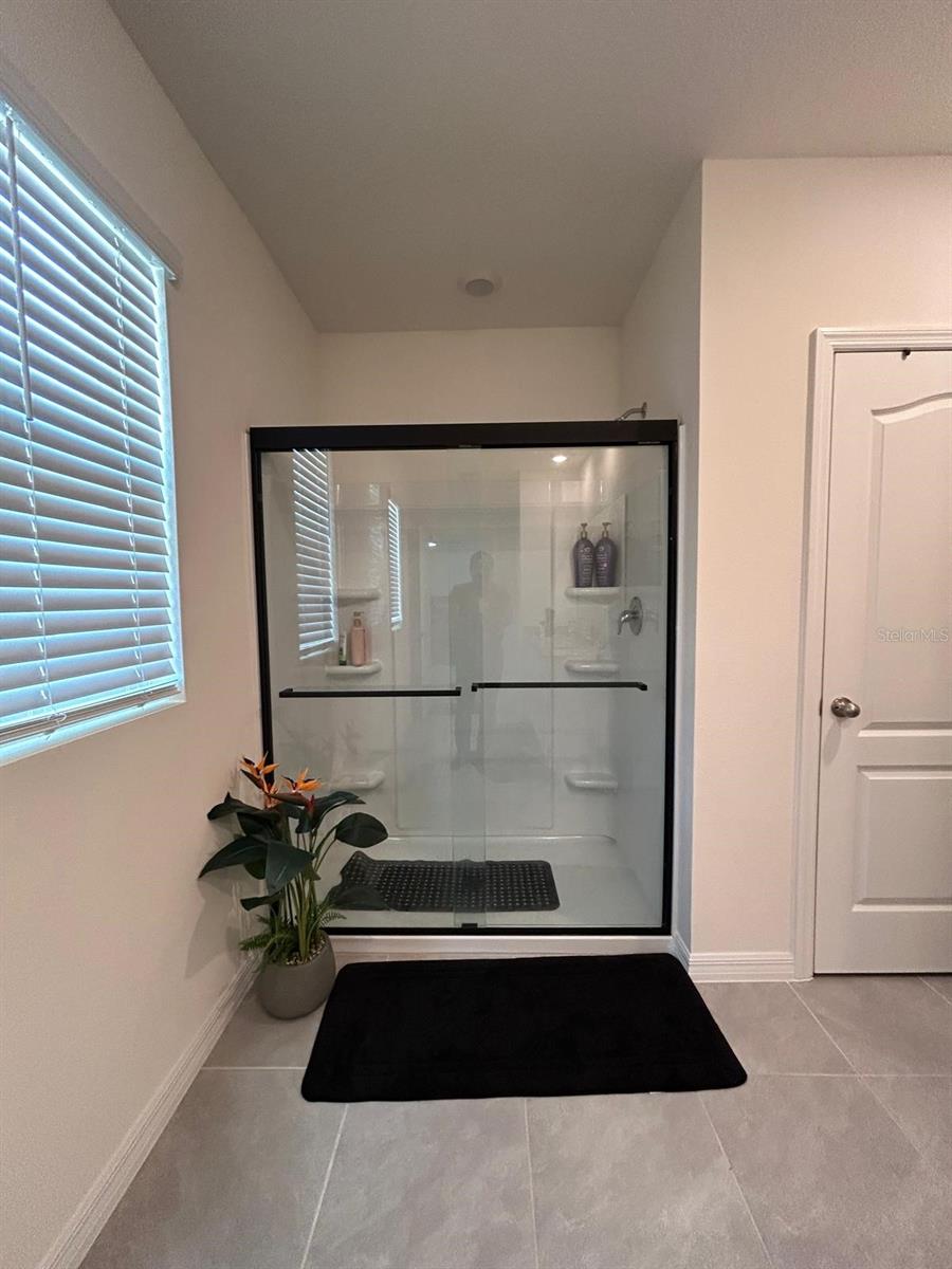 Image 19 of 33 For 3841 Royal Azalea Way