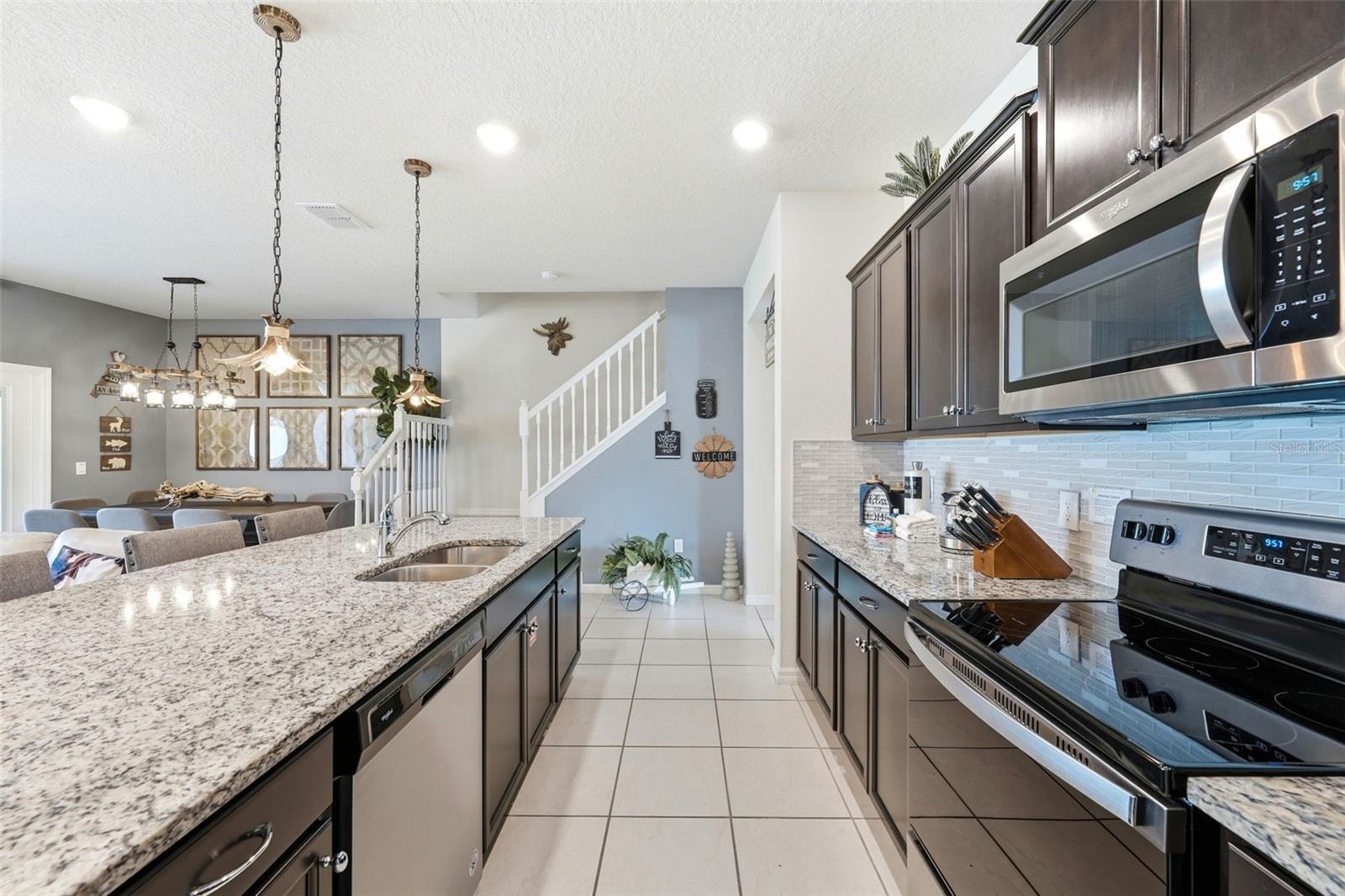 Image 6 of 43 For 626 Jasmine Ln