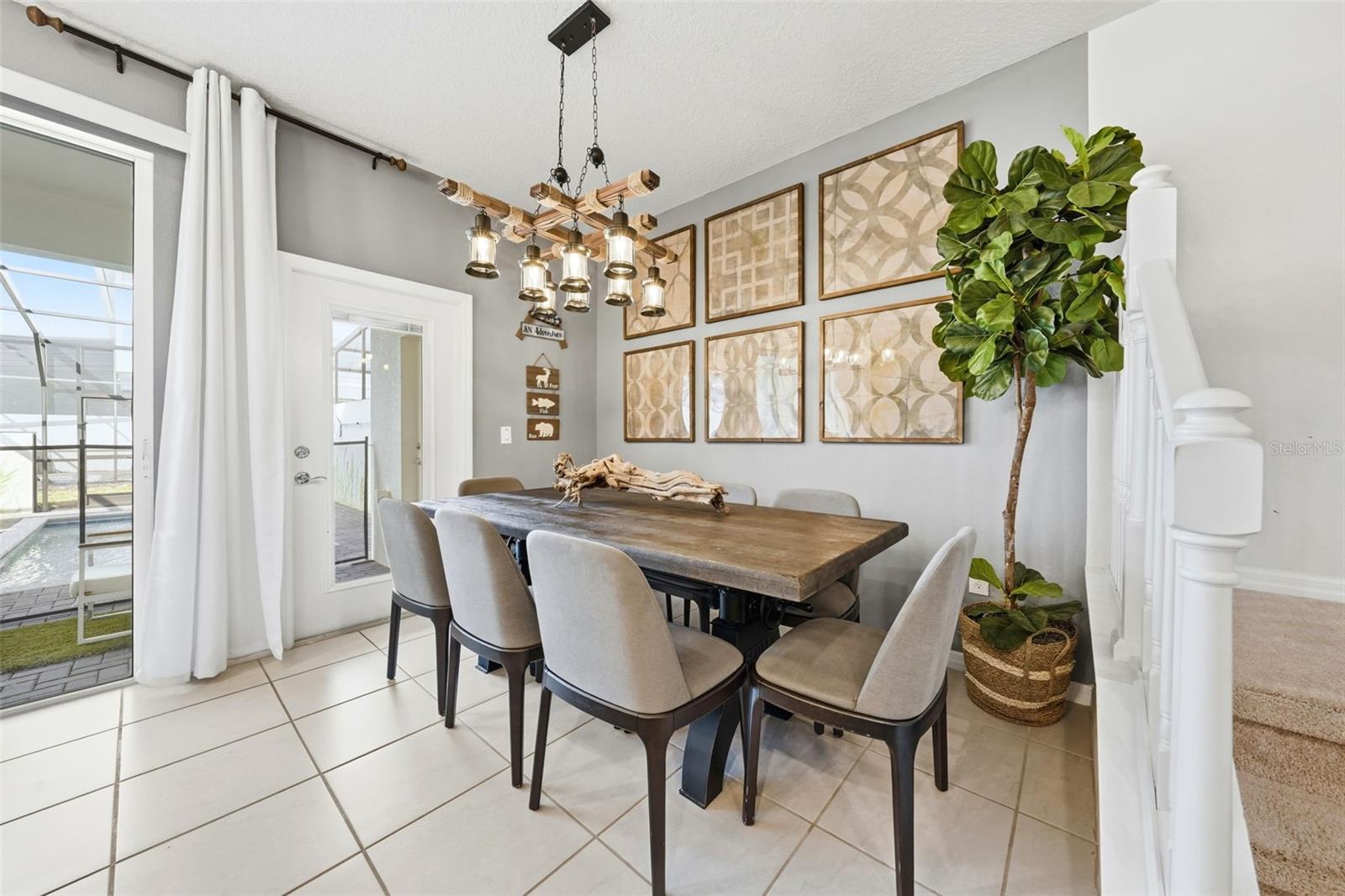 Image 7 of 43 For 626 Jasmine Ln