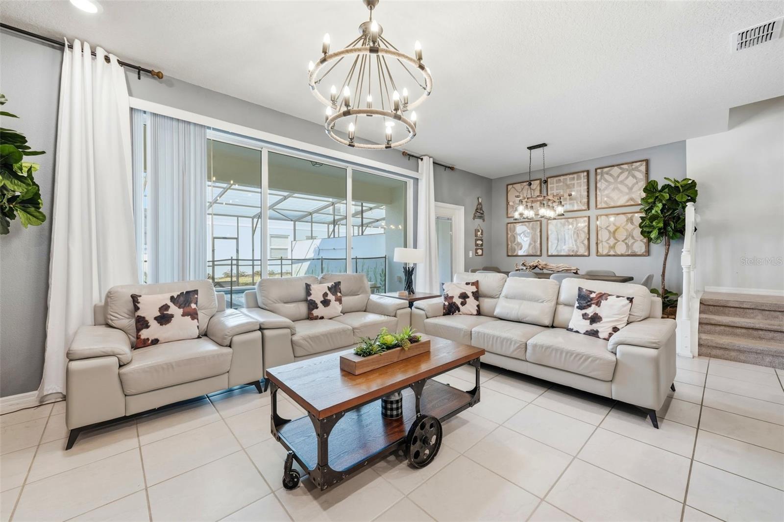 Image 9 of 43 For 626 Jasmine Ln