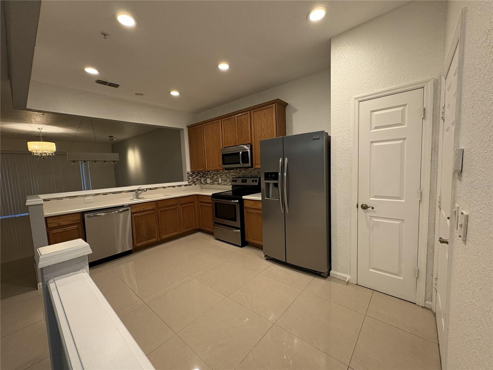 Image 4 of 20 For 3366 Shallot Drive 105