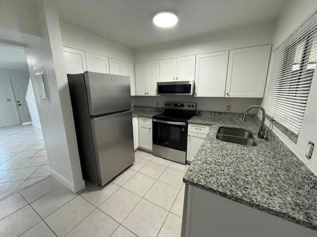 Image 4 of 15 For 131 Garden Drive