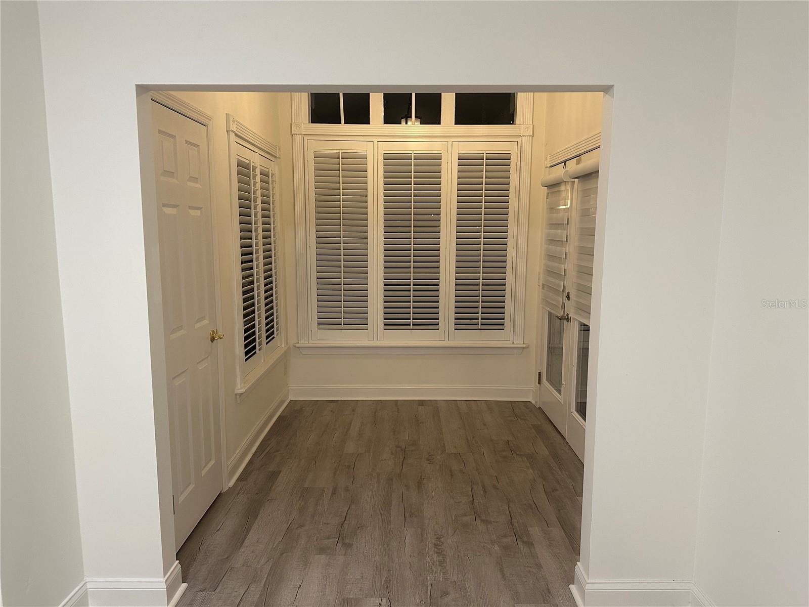 Image 26 of 37 For 220 Reading Way