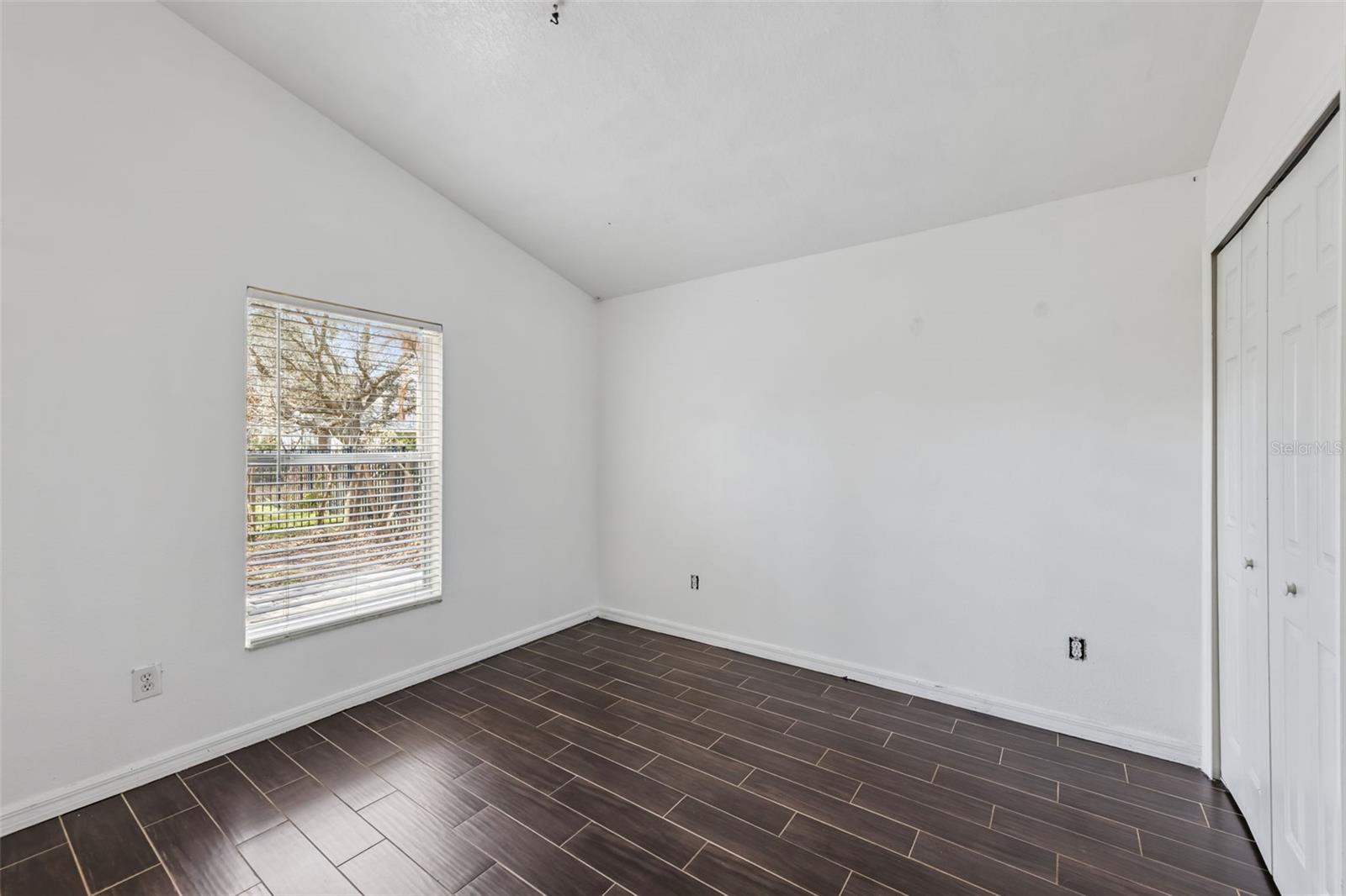 Image 15 of 39 For 1045 Willow Branch Drive