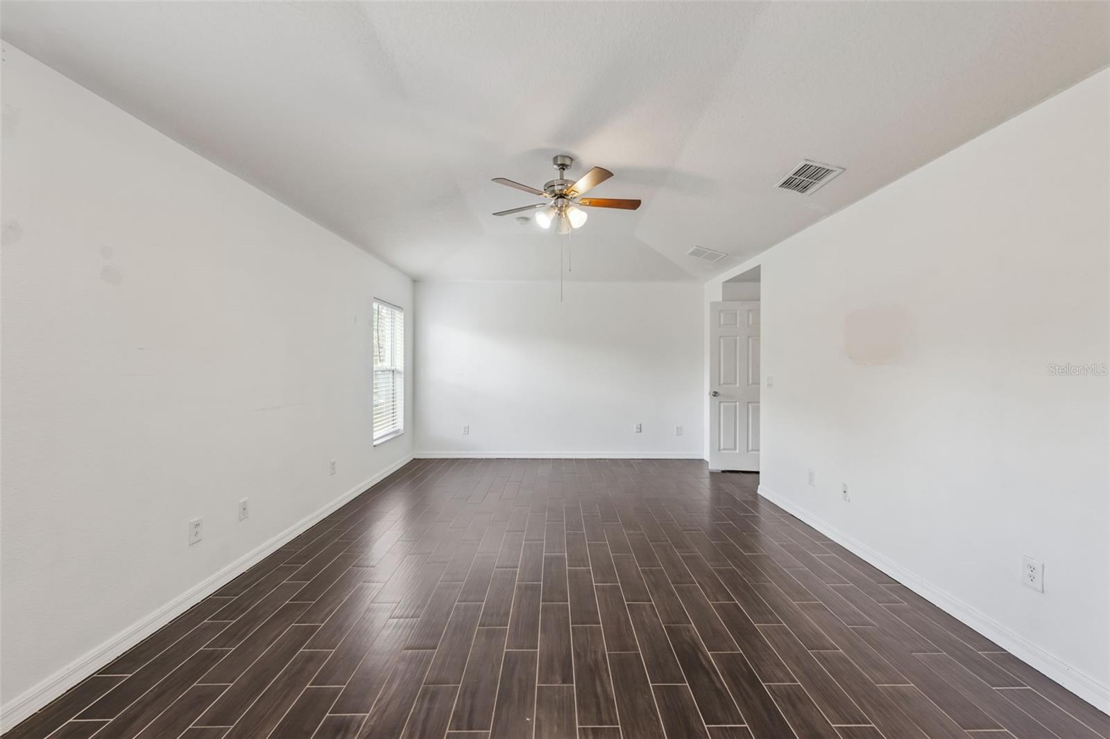 Image 21 of 39 For 1045 Willow Branch Drive