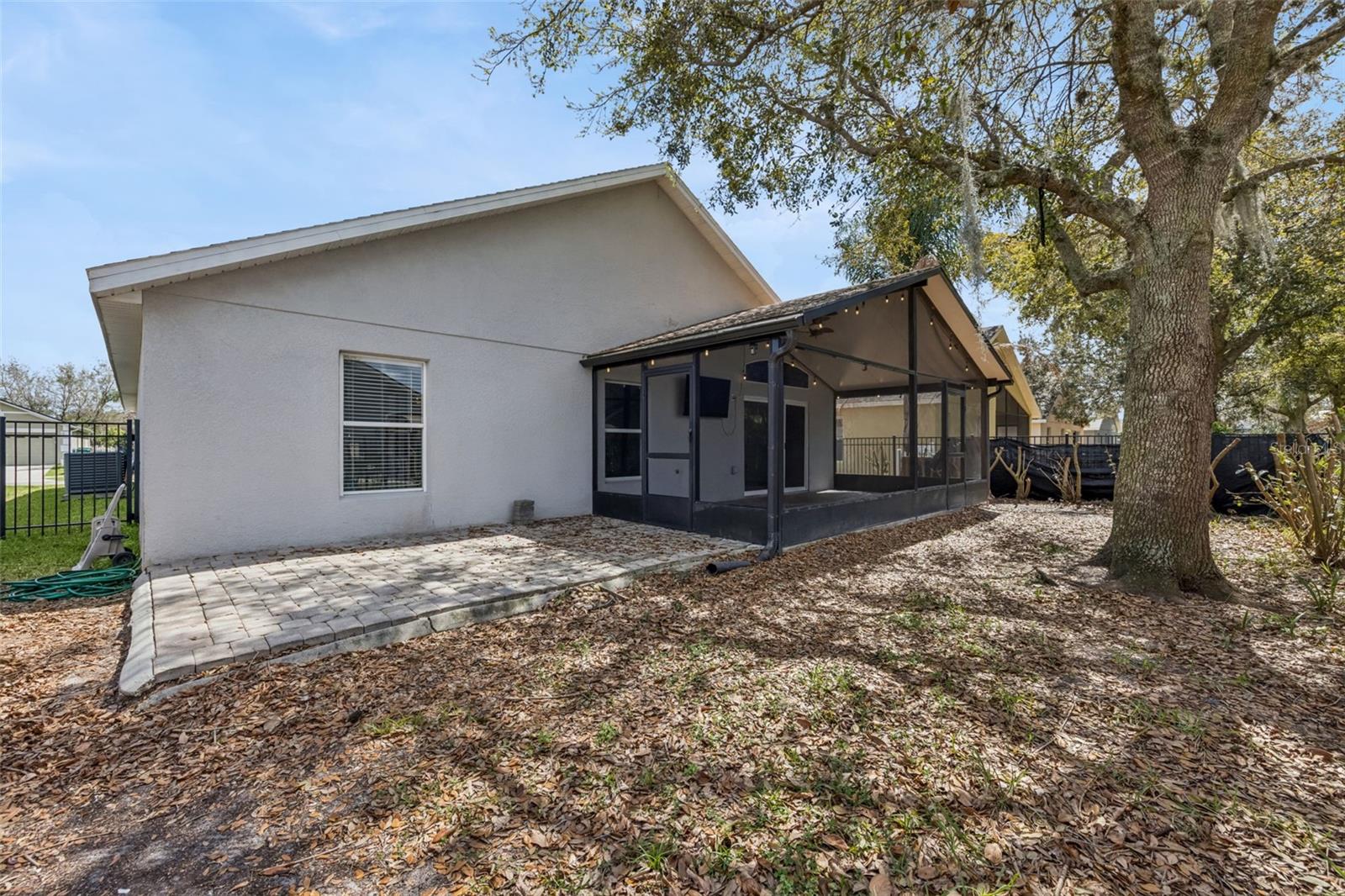 Image 27 of 39 For 1045 Willow Branch Drive