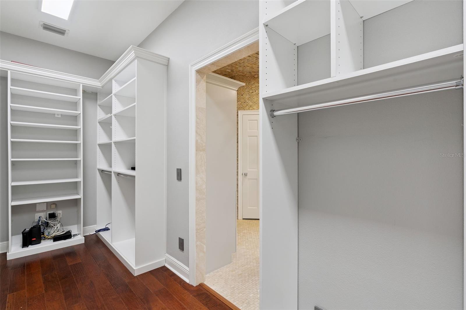 Image 31 of 78 For 5001 Latrobe Drive