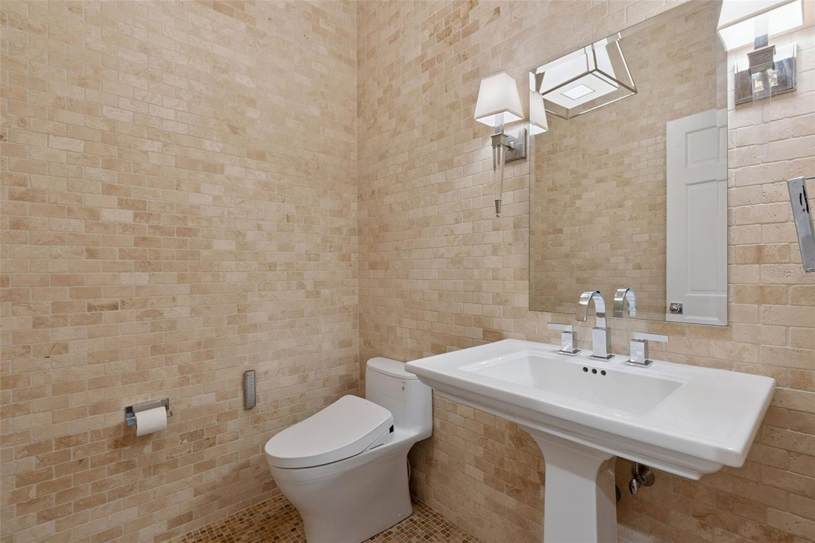 Image 34 of 78 For 5001 Latrobe Drive