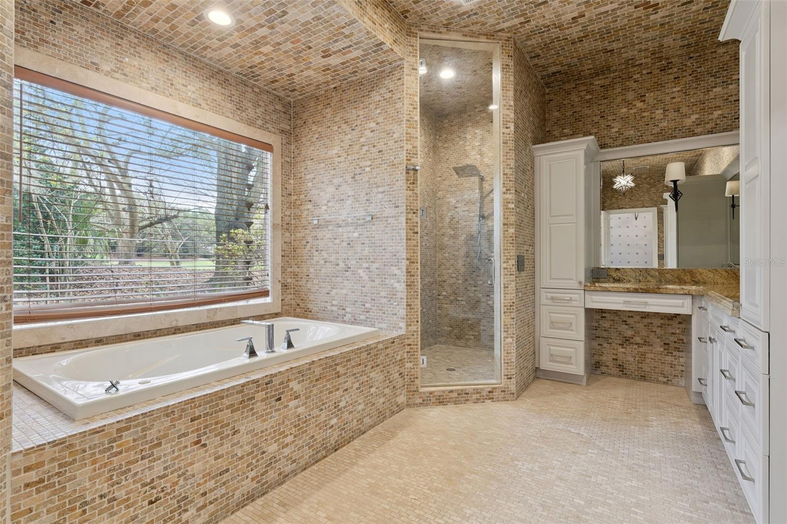 Image 41 of 78 For 5001 Latrobe Drive