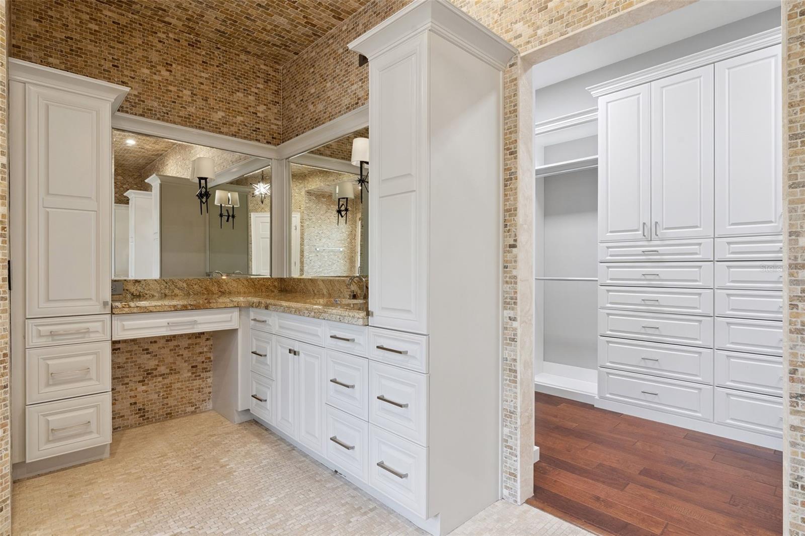 Image 44 of 78 For 5001 Latrobe Drive