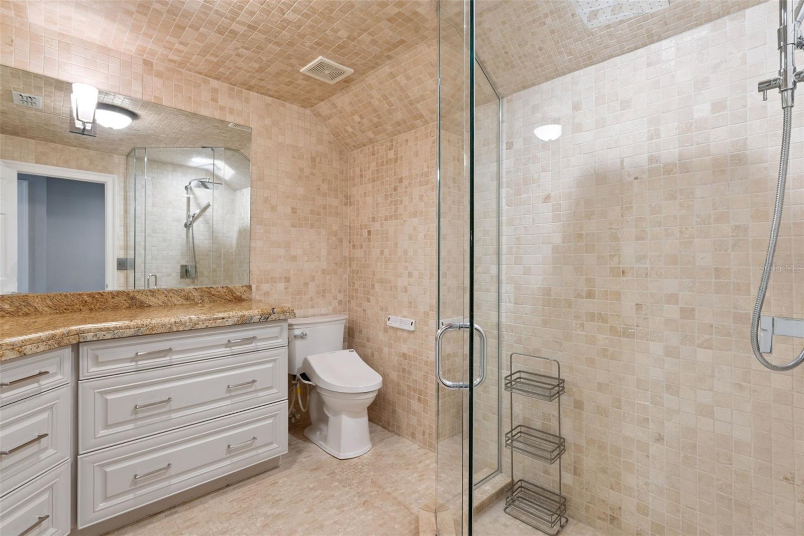 Image 54 of 78 For 5001 Latrobe Drive