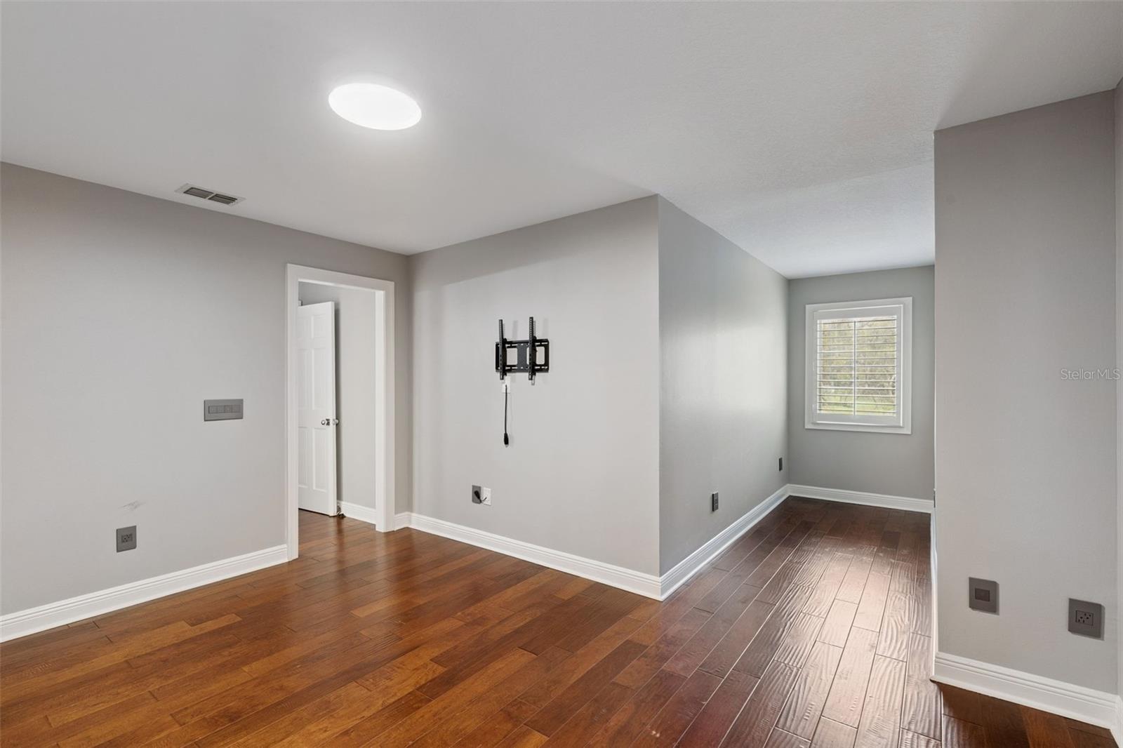 Image 60 of 78 For 5001 Latrobe Drive