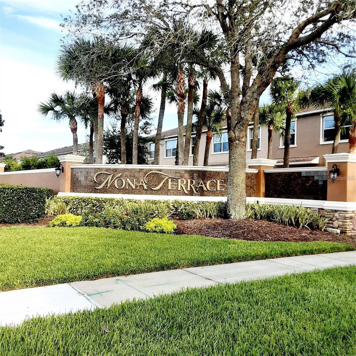 Image 3 of 19 For 9134 Savannah Grove Lane