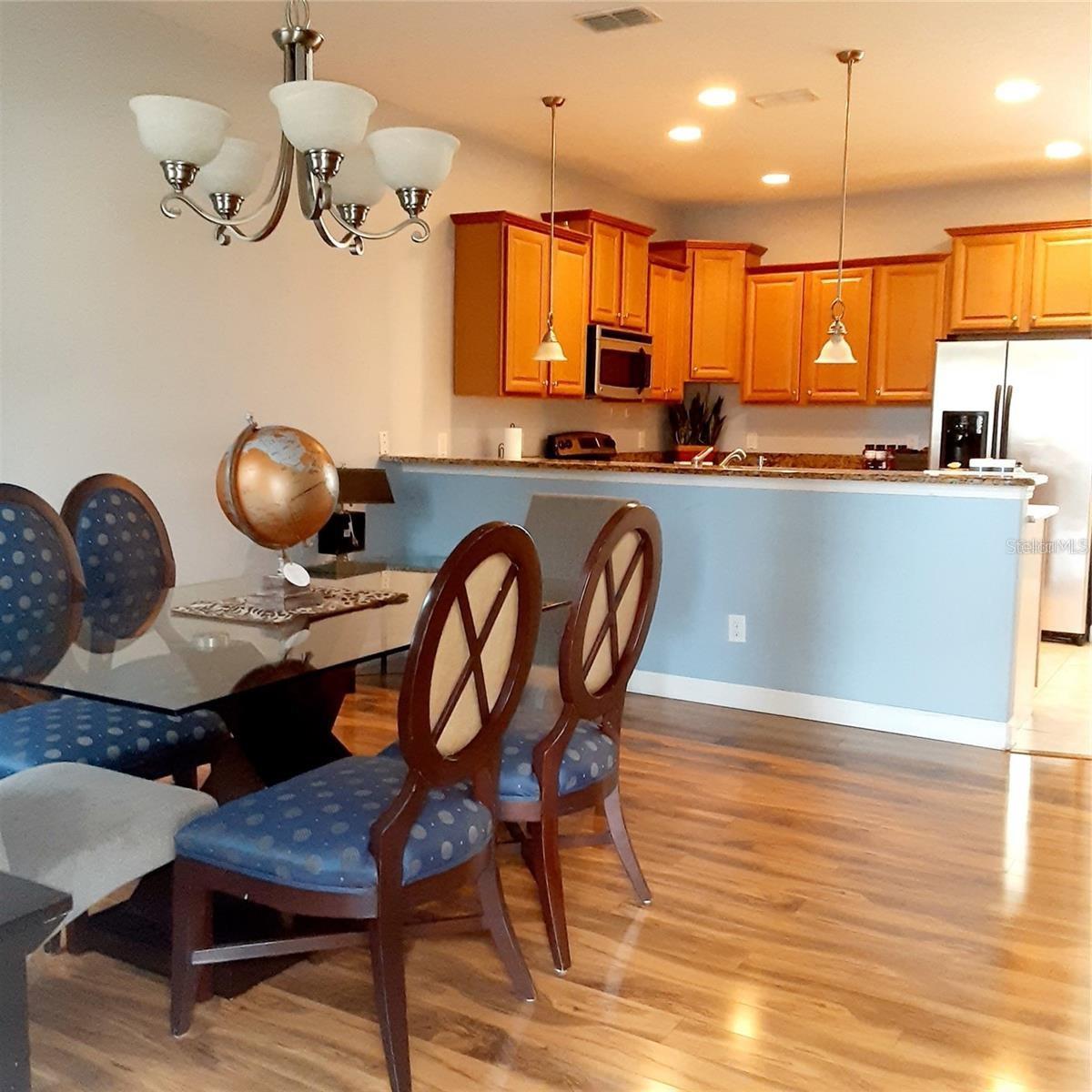 Image 5 of 19 For 9134 Savannah Grove Lane