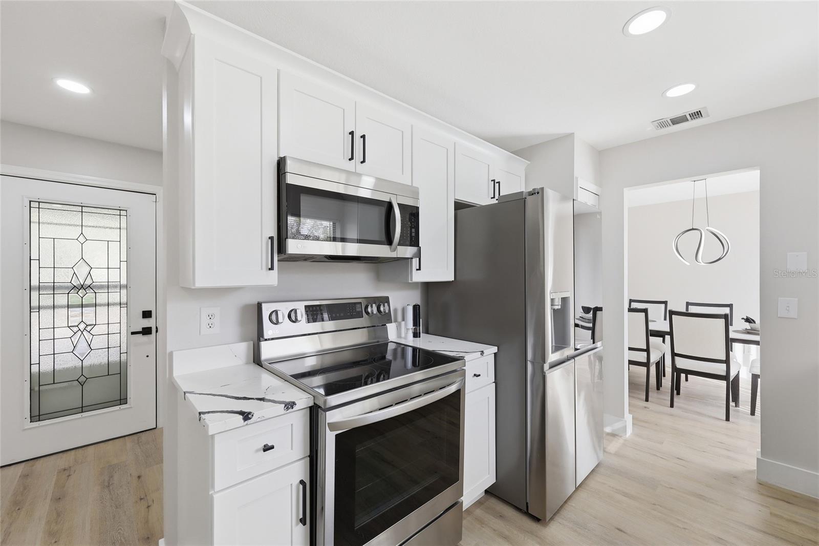 Image 9 of 32 For 645 Rosemere Circle