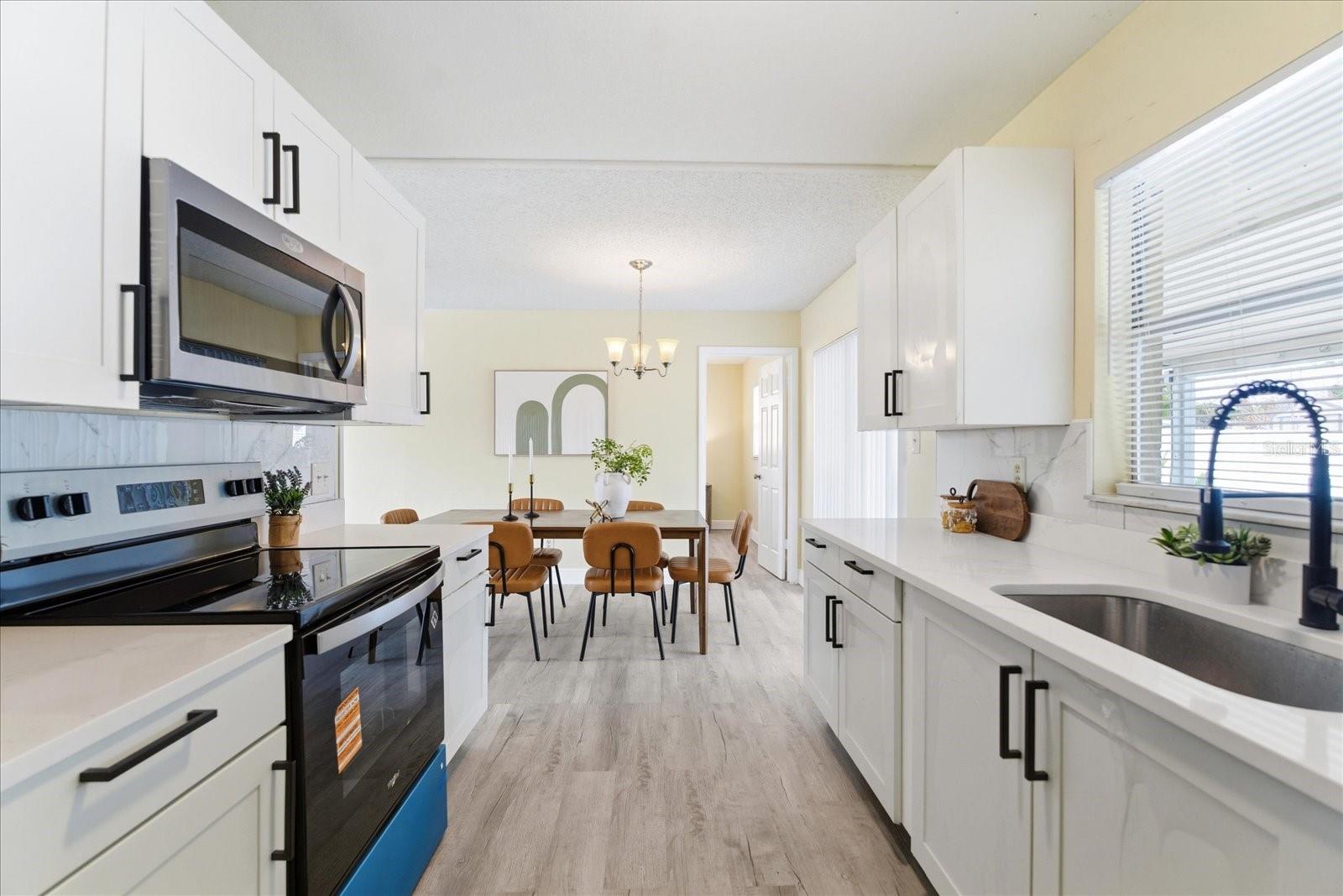 Image 9 of 32 For 7211 Blair Drive