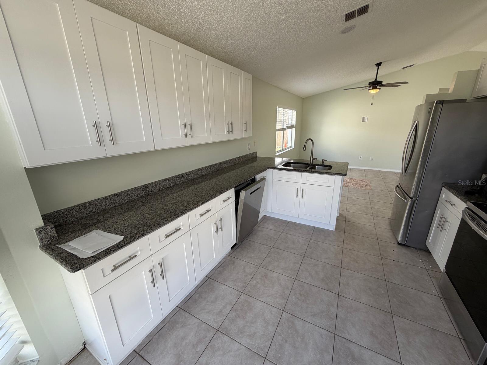 Image 5 of 20 For 13875 Glasser Avenue