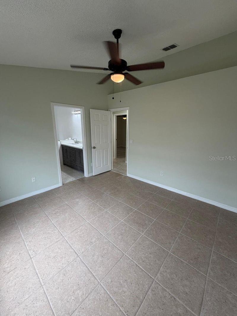 Image 9 of 20 For 13875 Glasser Avenue